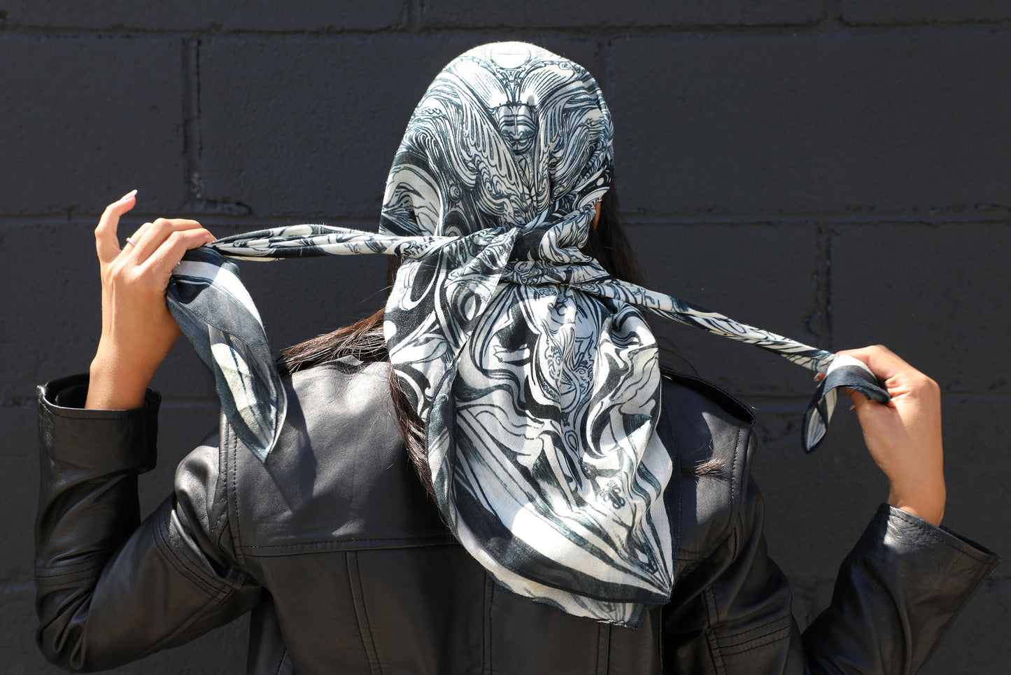 Crown Scarf
