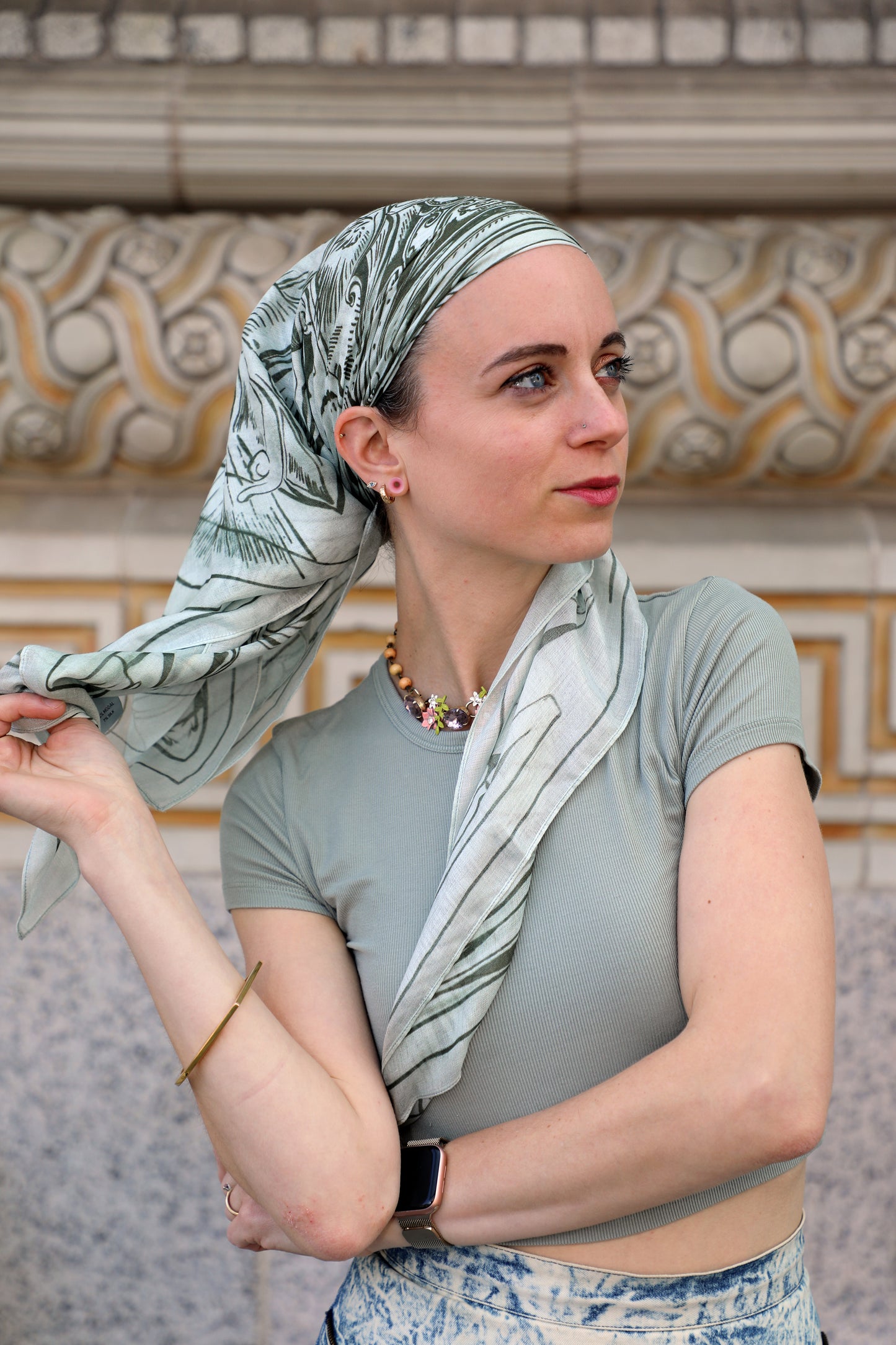 PaniEl scarf