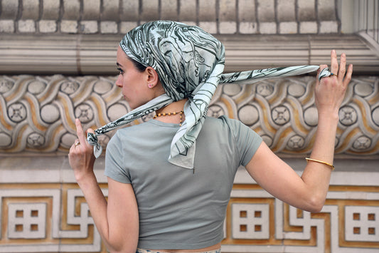 PaniEl scarf